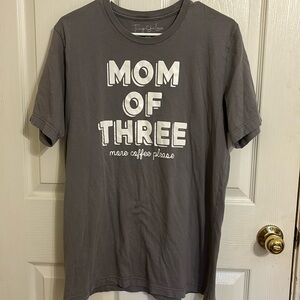 SIZE L, gray, mom of three t shirt